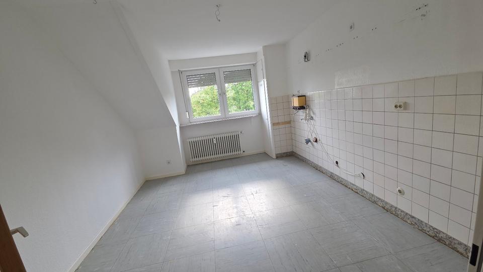 Dachgeschoßwohnung Hagen - 2.5 Zimmer, 66 m&sup2;, 350&euro; | Angebot:23107656