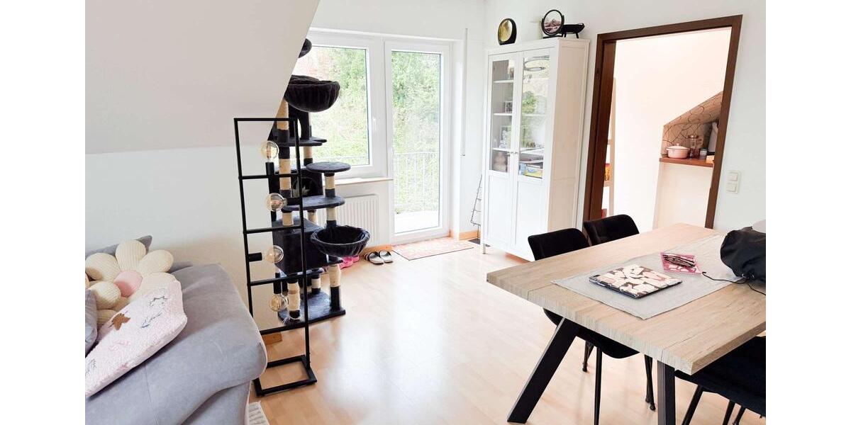Dachgeschoßwohnung Jünkerath - 3 Zimmer, 90 m&sup2;, 800&euro; | Angebot:26637854
