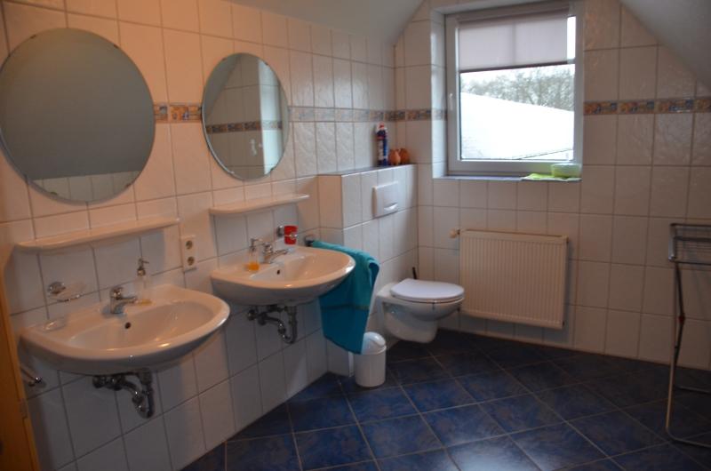 Dachgeschoßwohnung Löningen - 6 Zimmer, 180 m&sup2;, 550&euro; | Angebot:24626189