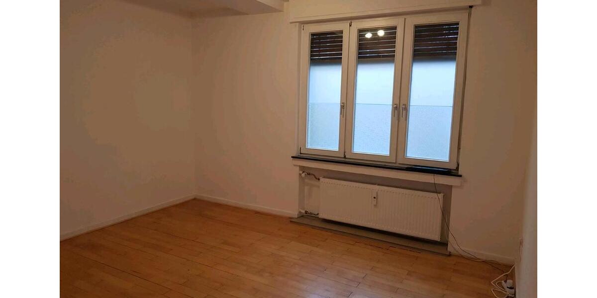 Erdgeschoßwohnung Aachen Aachen-Mitte - 3 Zimmer, 87 m&sup2;, 780&euro; | Angebot:25053502