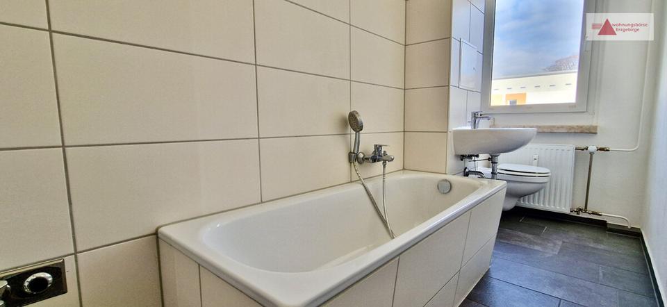 Etagenwohnung Klingenberg - 3 Zimmer, 66 m&sup2;, 420&euro; | Angebot:26646301