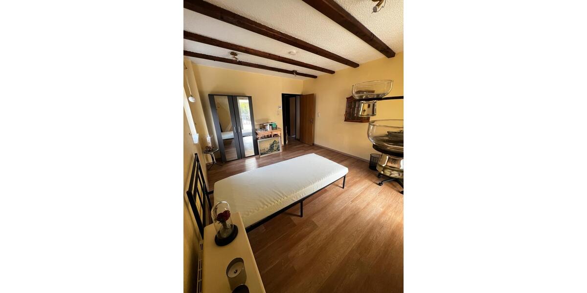 Wohnen auf Zeit Bremen Häfen - 25 Zimmer, 180 m&sup2;, 500&euro; | Angebot:25830816