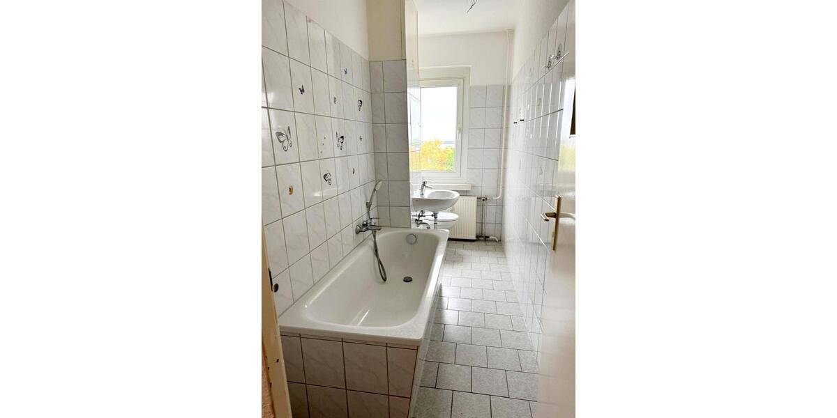 Etagenwohnung Borna - 5 Zimmer, 127 m&sup2;, 766&euro; | Angebot:24784492