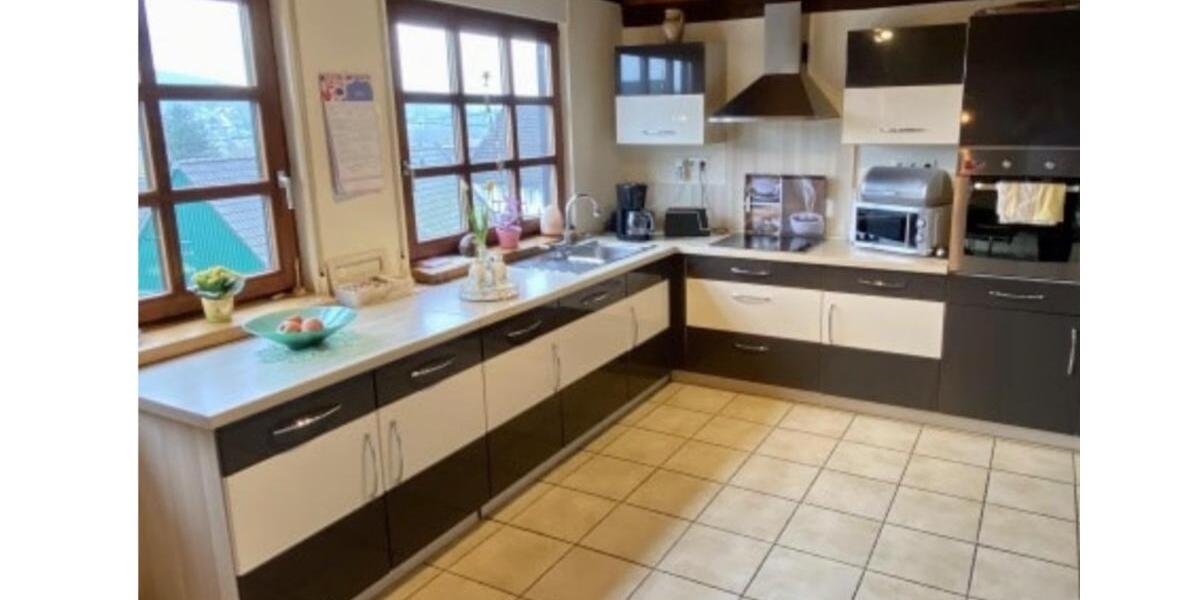 Einfamilienhaus Wiehl - 3 Zimmer, 110 m&sup2;, 1.300&euro; | Angebot:25232205