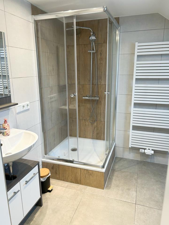 Zimmer , MonteurZimmer, WG Wohnung