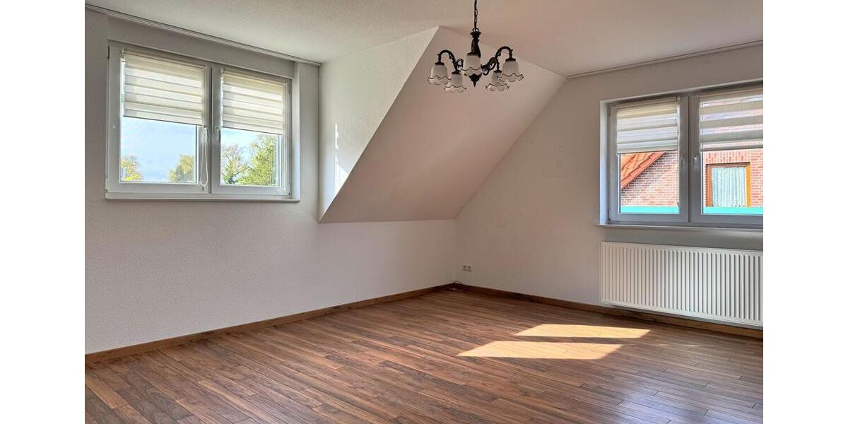 Dachgeschoßwohnung Wiesmoor - 3 Zimmer, 78 m&sup2;, 675&euro; | Angebot:26533827