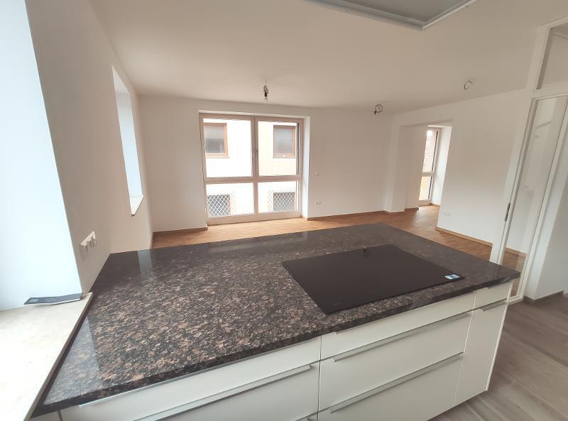 Hochwertig ausgestattetes Einfamilienhaus mit großer Terrasse und Garage