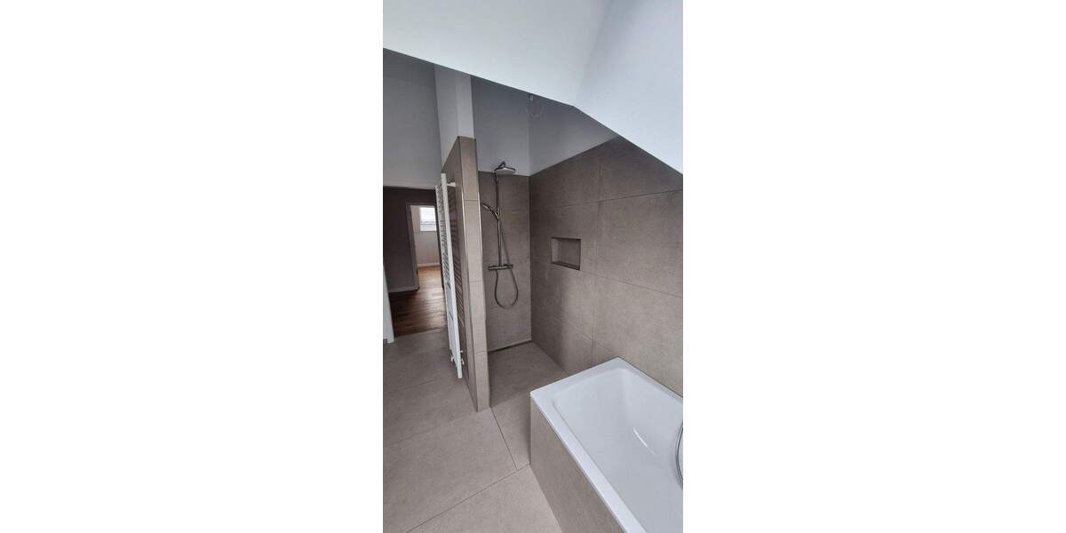 Etagenwohnung Schlüchtern - 3 Zimmer, 85 m&sup2;, 790&euro; | Angebot:25756419