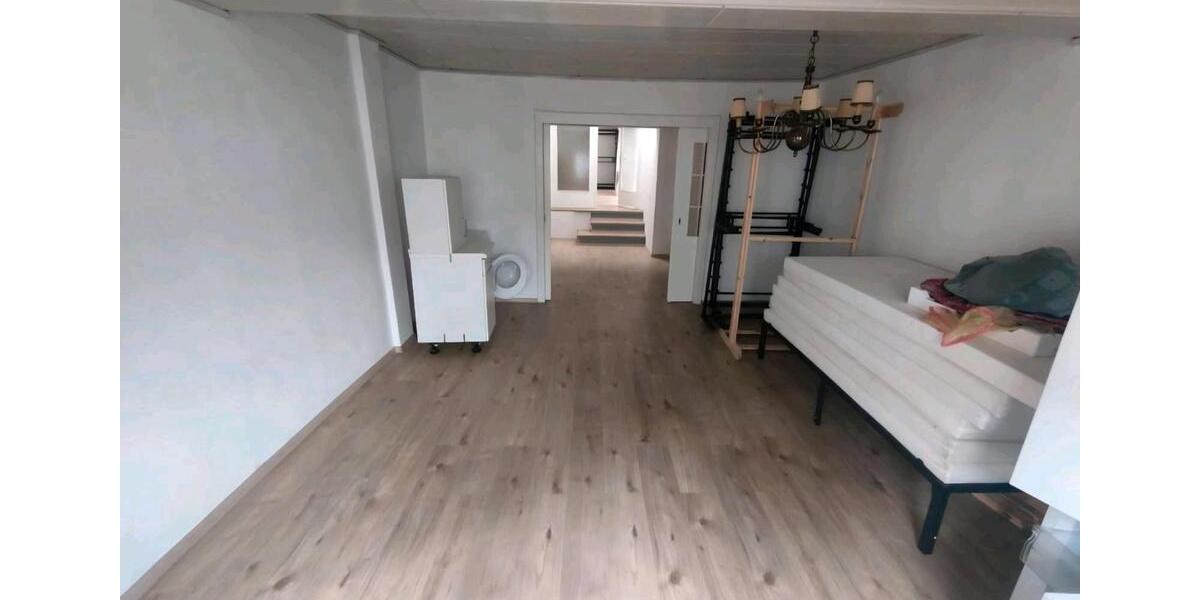 Erdgeschoßwohnung Herborn - 2 Zimmer, 100 m&sup2;, 800&euro; | Angebot:25956827