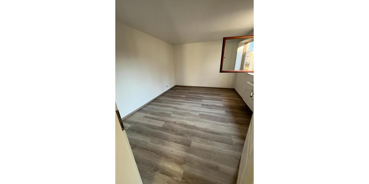 Erdgeschoßwohnung Groitzsch - 3 Zimmer, 62 m&sup2;, 600&euro; | Angebot:24701343
