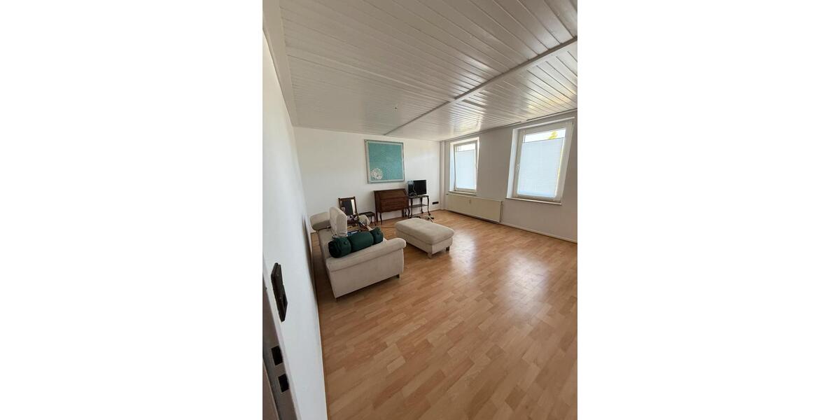 Etagenwohnung Krefeld Benrad - 2 Zimmer, 65 m&sup2;, 700&euro; | Angebot:26498597