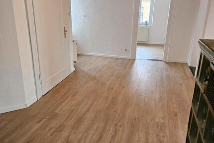 Wohnung Neunburg vorm Wald - 4 Zimmer, 125 m&sup2;, 750&euro; | Angebot:26097049
