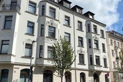 modernisierte 3- ZimmeraltbauWohnung nahe Stadtmitte