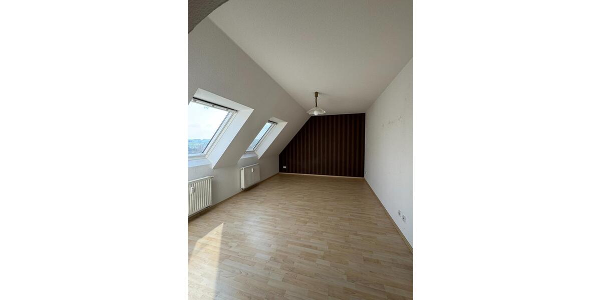 Dachgeschoßwohnung Reichenbach im Vogtland Obermylau - 2 Zimmer, 42 m&sup2;, 250&euro; | Angebot:25871108