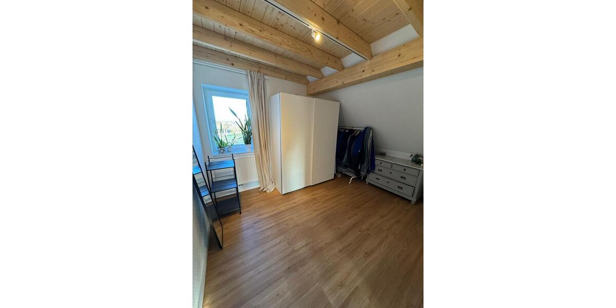 Dachgeschoßwohnung Bielefeld Mitte - 3 Zimmer, 85 m&sup2;, 1.200&euro; | Angebot:26272874