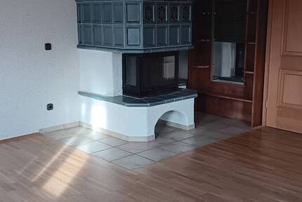 Wohnung Kirchweidach - 3 Zimmer, 120 m&sup2;, 890&euro; | Angebot:24279205