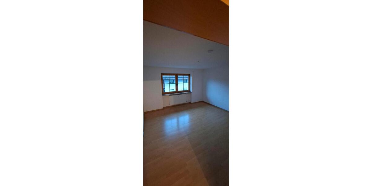 Erdgeschoßwohnung Arrach - 6 Zimmer, 120 m&sup2;, 700&euro; | Angebot:26680178