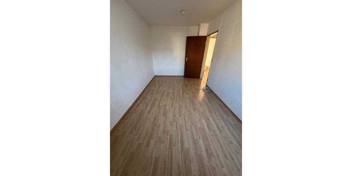 Etagenwohnung Zirndorf - 3 Zimmer, 80 m&sup2;, 895&euro; | Angebot:26294851