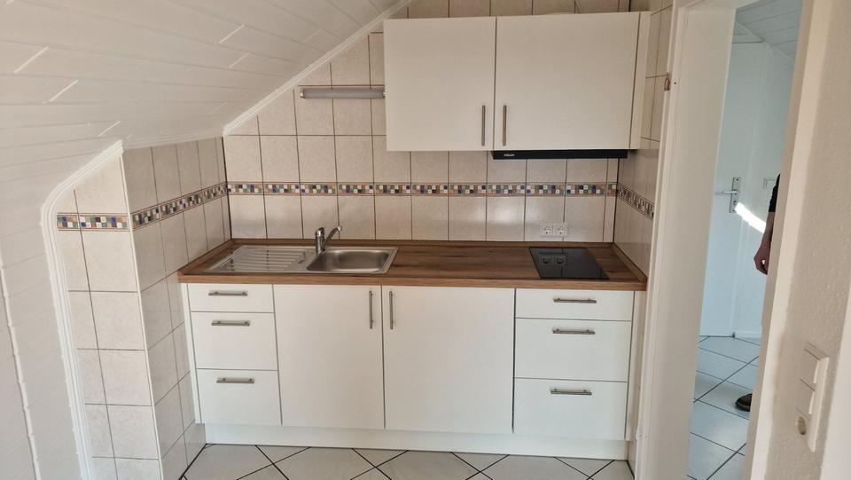 Dachgeschoßwohnung Rülzheim - 1.5 Zimmer, 30 m&sup2;, 385&euro; | Angebot:25960694