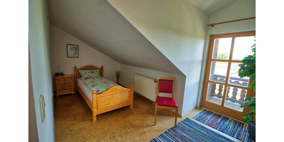 Wohnen auf Zeit Mamming - 1 Zimmer, 24 m&sup2;, 400&euro; | Angebot:24840915