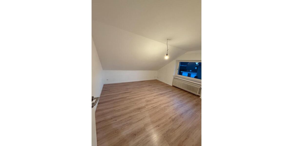 Einfamilienhaus Schermbeck - 6 Zimmer, 200 m&sup2;, 1.600&euro; | Angebot:25926283