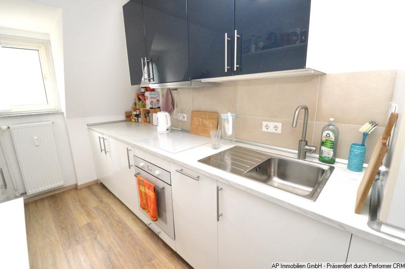 OBERSTADT - Dachgeschosswohnung, 2 Zimmer, Küche, Bad 2 zimmer