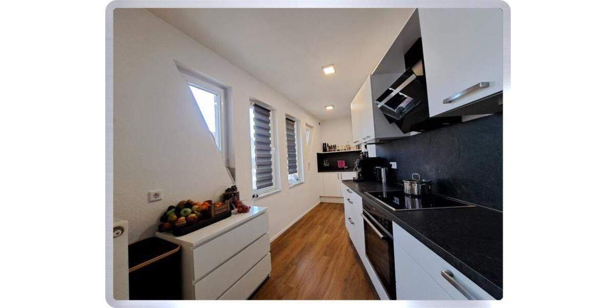 Etagenwohnung Rodgau Jügesheim - 4 Zimmer, 131 m&sup2;, 1.500&euro; | Angebot:23940068