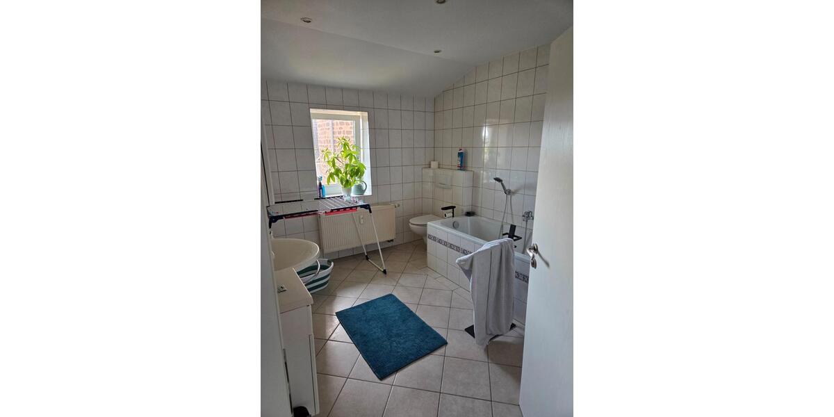 Dachgeschoßwohnung Vacha - 2.5 Zimmer, 73 m&sup2;, 510&euro; | Angebot:26329980