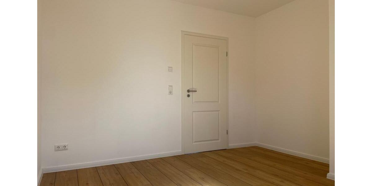 Dachgeschoßwohnung Tessin - 3 Zimmer, 71 m&sup2;, 600&euro; | Angebot:26420494