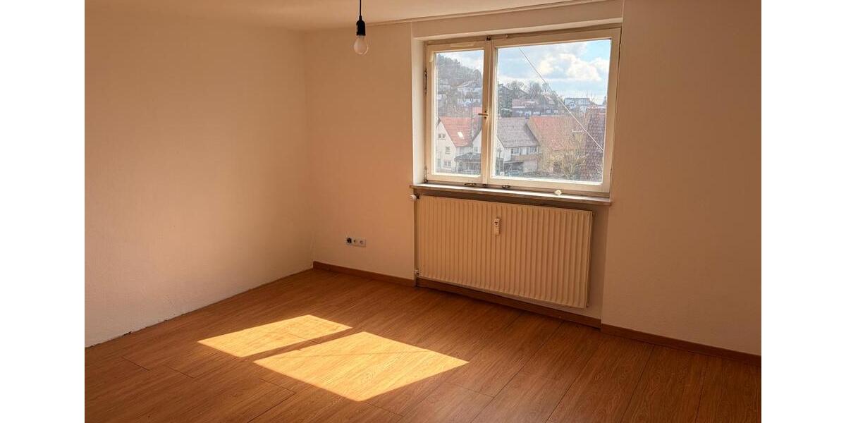 Maisonettenwohnung Nürtingen - 4 Zimmer, 120 m&sup2;, 900&euro; | Angebot:25976166