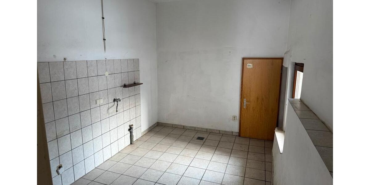 Geräumiges 7-Zimmer-Einfamilienhaus in ruhiger Lage von Aßlar 6.5 zimmer