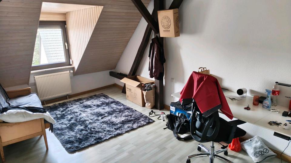 Dachgeschoßwohnung Karlsruhe Hagsfeld - 1 Zimmer, 24 m&sup2;, 600&euro; | Angebot:26495333
