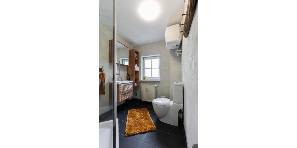 Etagenwohnung Erfurt - 1 Zimmer, 40 m&sup2;, 1.000&euro; | Angebot:26125265