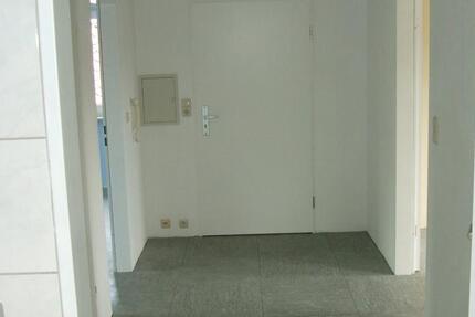 Schöne großzügich geschnittene Dachgeschoßwohnung 2 zimmer