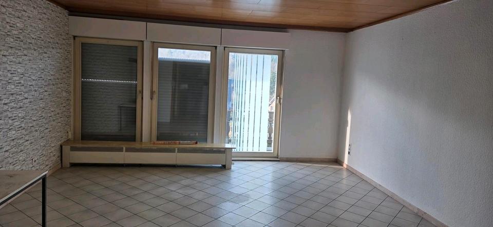 Erdgeschoßwohnung Hilchenbach - 1 Zimmer, 50 m&sup2;, 600&euro; | Angebot:24646954