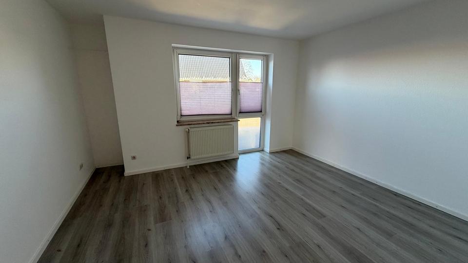 3- Zimmer EG Whg,88qm, TG,kleiner Garten,zentral Trittau 3 zimmer