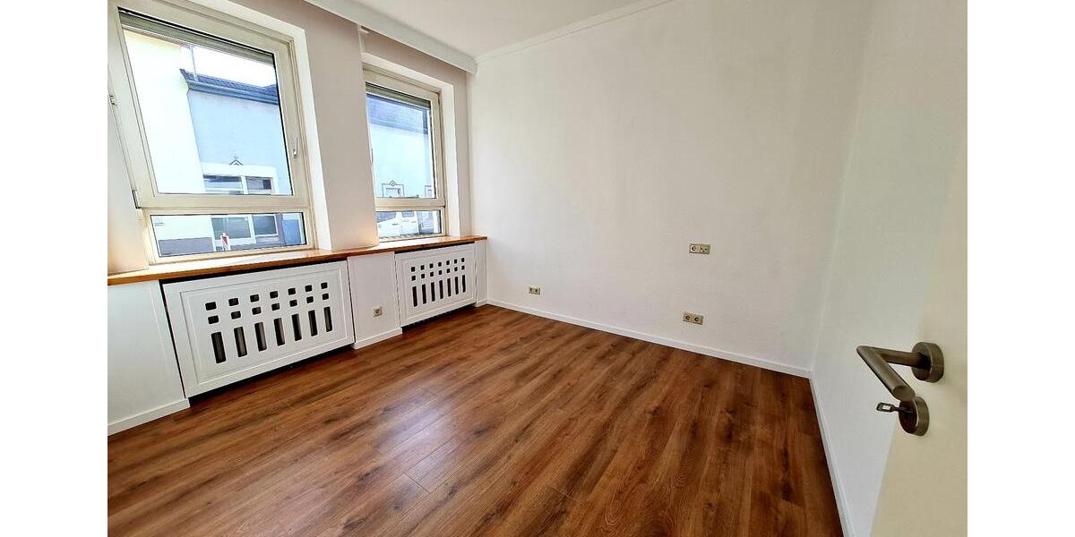 Erdgeschoßwohnung Bad Hersfeld - 2 Zimmer, 60 m&sup2;, 618&euro; | Angebot:26619781