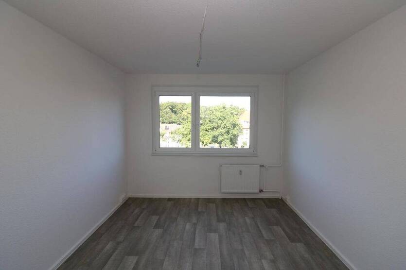 Trauen Sie Ihren Augen...große 3-RW mit Aufzug, Wanne u. Balkon!!!