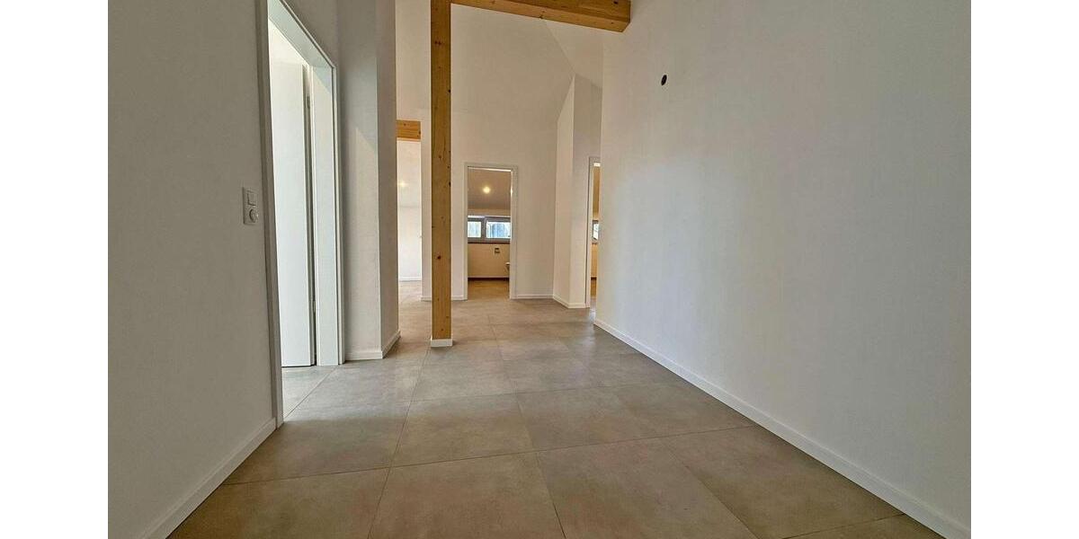 Etagenwohnung Altenmarkt an der Alz - 3 Zimmer, 83 m&sup2;, 1.000&euro; | Angebot:22180739