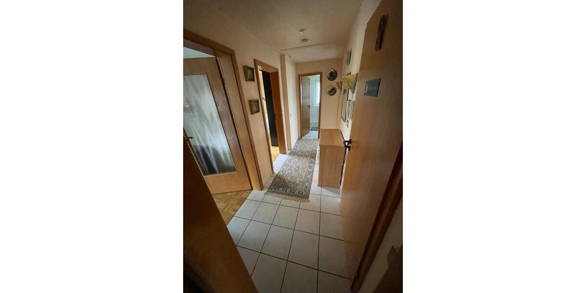 Dachgeschoßwohnung Langelsheim - 3 Zimmer, 90 m&sup2;, 400&euro; | Angebot:25056335