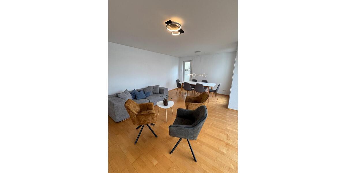 Hochparterre Böblingen - 4 Zimmer, 86 m&sup2;, 1.900&euro; | Angebot:24753274