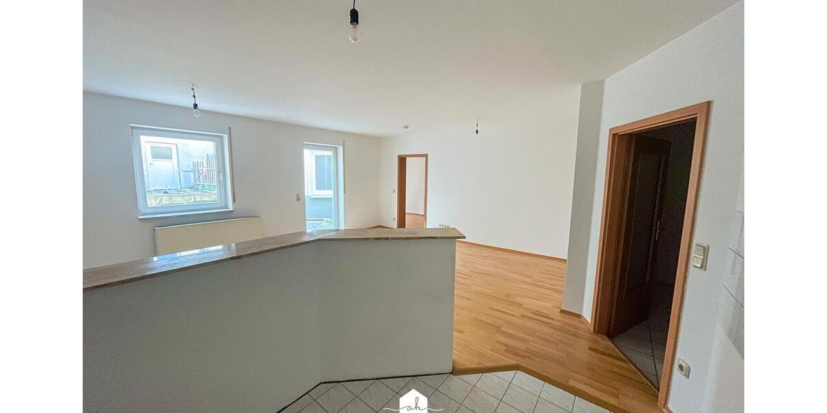 Erdgeschoßwohnung Gera Alt-Bieblach - 2 Zimmer, 71 m&sup2;, 400&euro; | Angebot:24868707