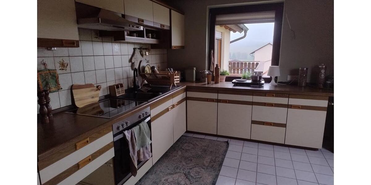 Dachgeschoßwohnung Neubrunn - 2 Zimmer, 85 m&sup2;, 750&euro; | Angebot:25948012