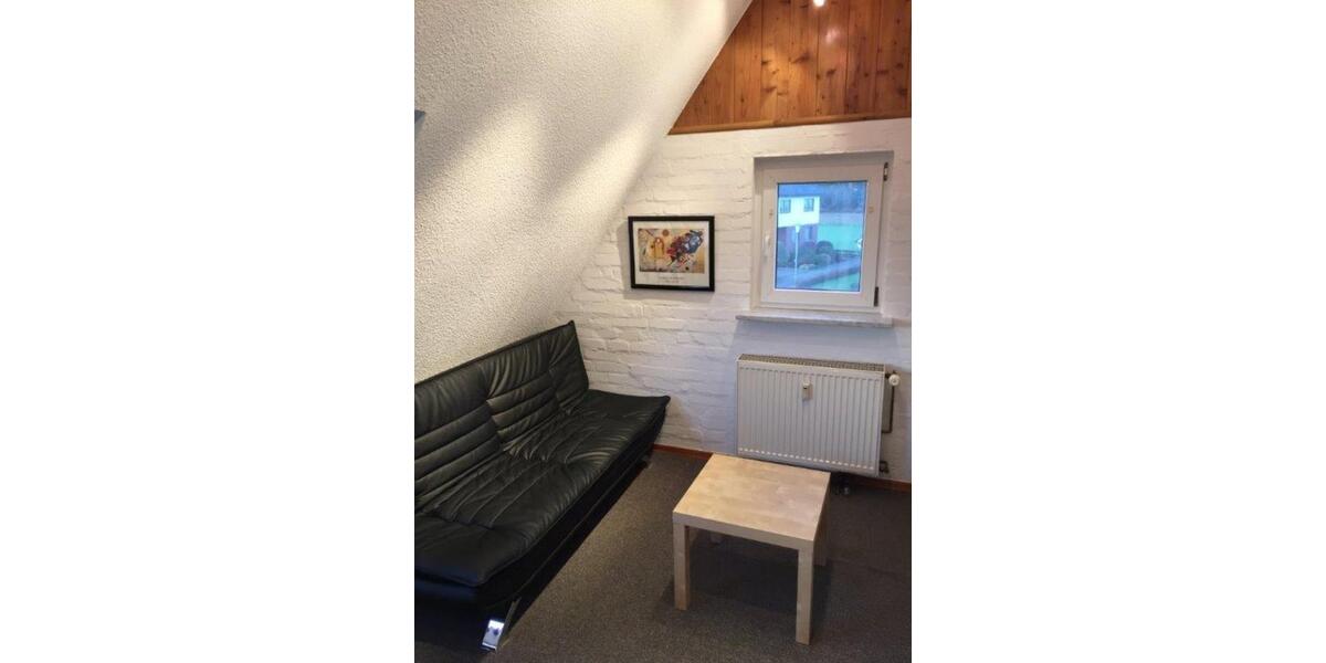 Dachgeschoßwohnung Hiddenhausen - 2 Zimmer, 22 m&sup2;, 350&euro; | Angebot:24689600