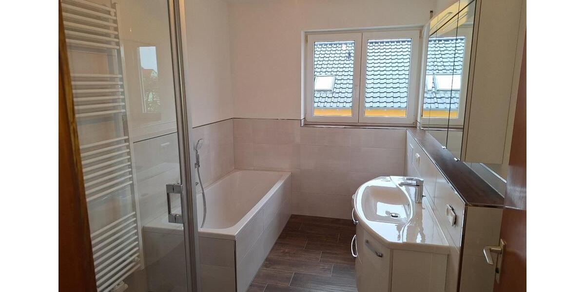 Etagenwohnung Üchtelhausen - 5 Zimmer, 108 m&sup2;, 900&euro; | Angebot:26241913