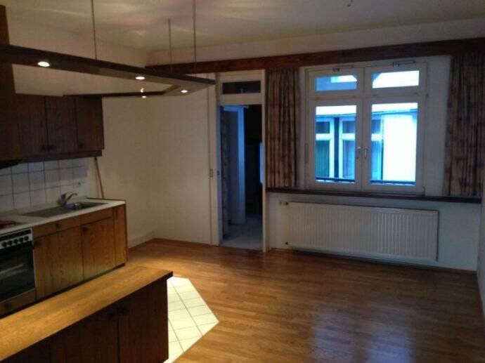 Etagenwohnung Baden-Baden Innenstadt - 2 Zimmer, 65 m&sup2;, 680&euro; | Angebot:26572577
