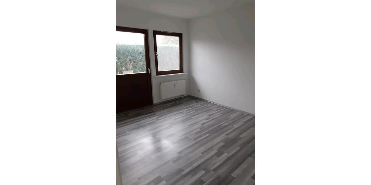 Etagenwohnung Oberschöna - 2 Zimmer, 40 m&sup2;, 400&euro; | Angebot:26640770