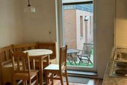 Charmante 2 Zimmer Altbauwohnung mit EBK, Terasse und Garten 2 zimmer