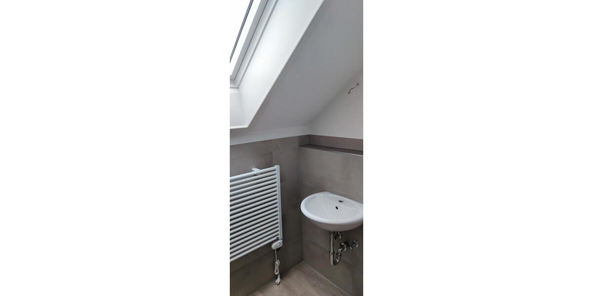 Etagenwohnung Tettnang - 6 Zimmer, 150 m&sup2;, 2.000&euro; | Angebot:26285260