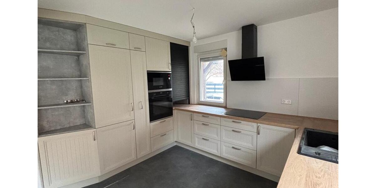 Einfamilienhaus Schwaigern - 4 Zimmer, 120 m&sup2;, 1.700&euro; | Angebot:24977745